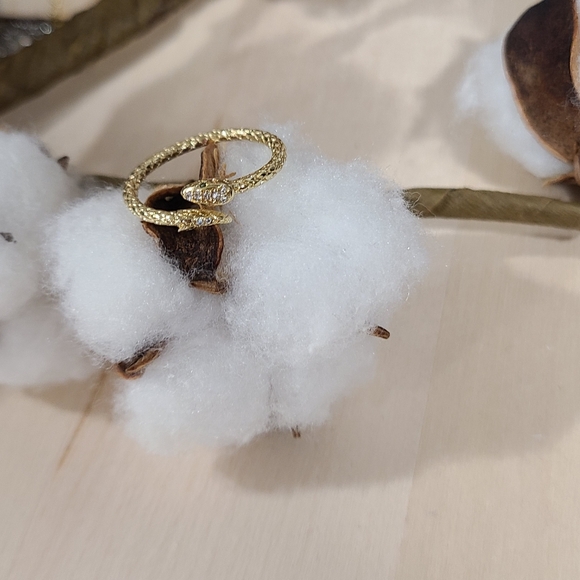 ππNEWππ LUXURIOUS!! Adjustable Snake Ring with Tiny CZ'S in GOLD Plating - Picture 8 of 13